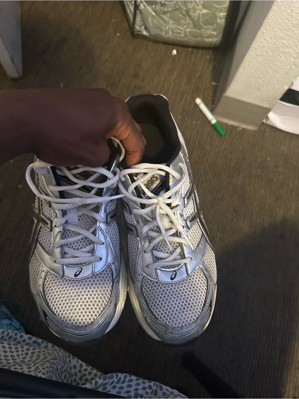 ASICS Men's White and Silver Mesh Athletic Sneakers
